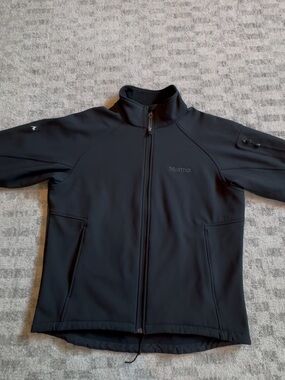 Men’s black Marmot jacket
